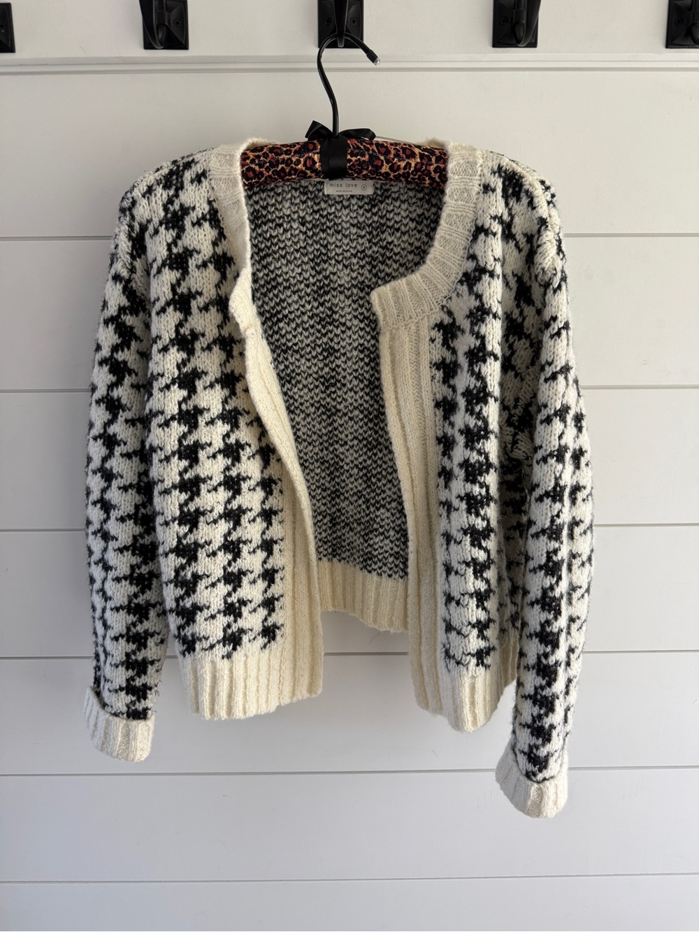 Miss Love Open-Front Houndstooth Cardigan Sweater - Black & Cream